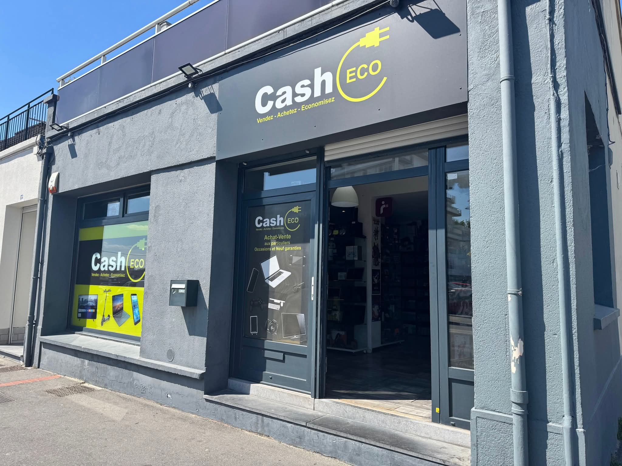 Magasin Cash ECO achat-vente d'occasion équipé solution achat cash NF525 par TEC-ENCAISSEMENTS